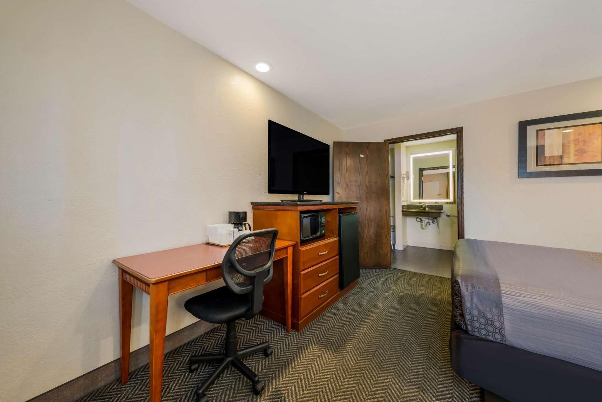 Rodeway Inn South San Francisco Airport Bagian luar foto